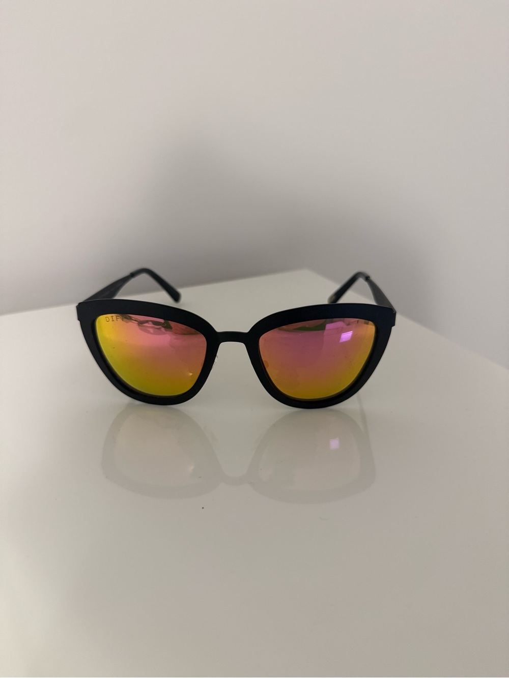 DIFF eyewear Black Frame Sunglasses with Pink-Orange Mirrored Lenses